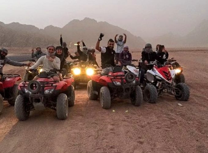Покататься на квадроциклах в Хургаде по пустыне