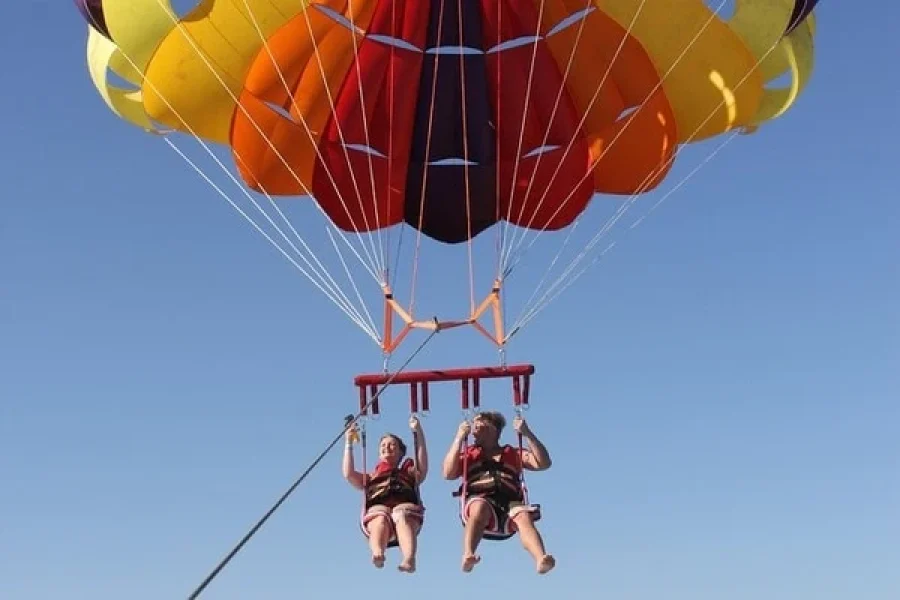 Parasailing Hurghada – Voo sobre o Mar Vermelho