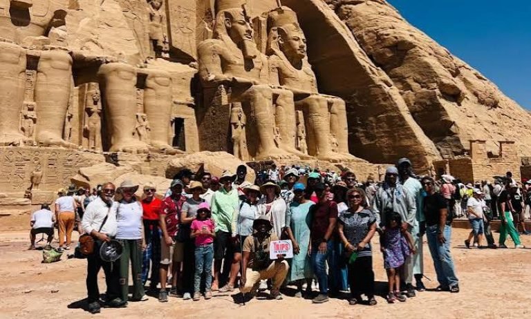 2-Daagse Privétour van Hurghada naar Aswan & Abu Simbel – Met 5-Sterrenhotel en Privégids