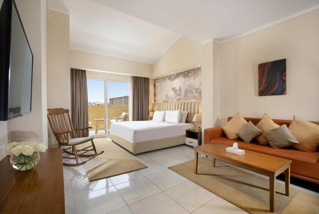 Residence in Egypt ,Where should I live? Different types of basic Accommodation in Egypt in Hurghada, Luxor, Cairo