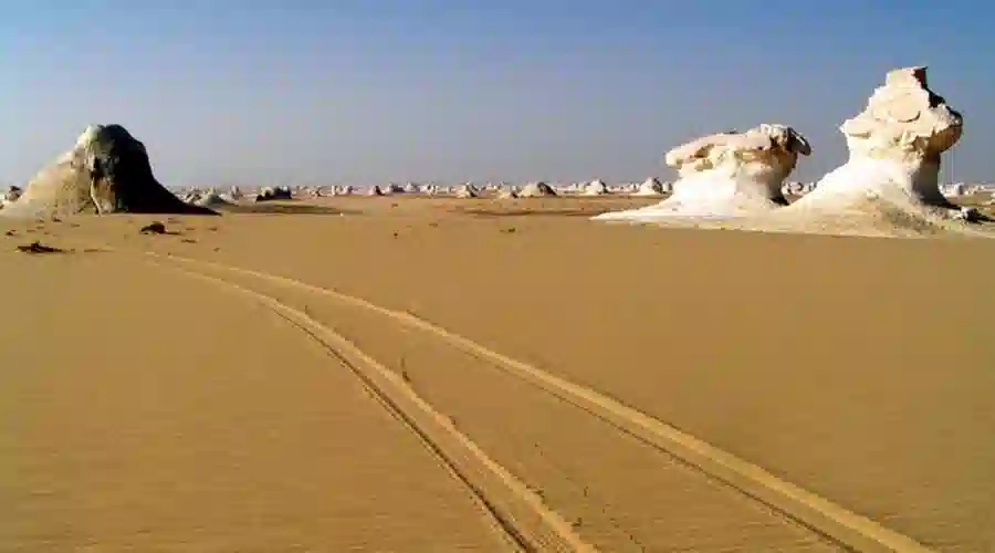 Explore Egypt's Deserts and Oases