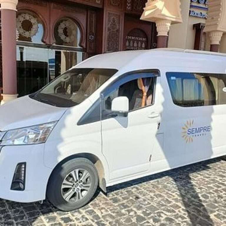Excursión privada de Hurghada a El Cairo | Pirámides, Esfinge y Museo Egipcio
