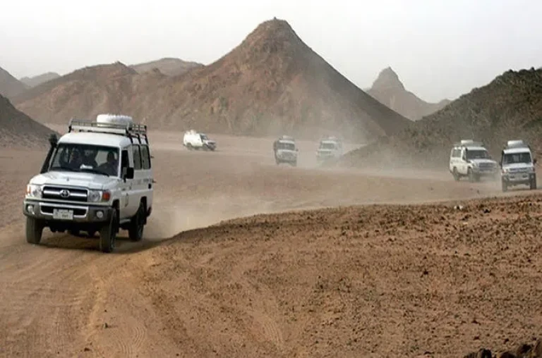 Super Safari Trip from El Gouna – Thrilling Desert Adventure & Bedouin Experience