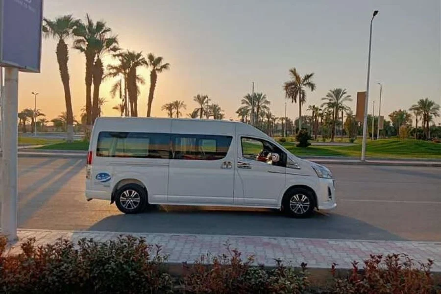 Flughafen Hurghada nach Sahl Hasheesh – Private Minibus Transfer