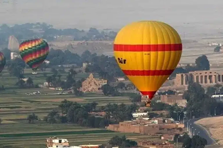 Private Luxor Day Trip from Soma Bay with Hot Air Balloon