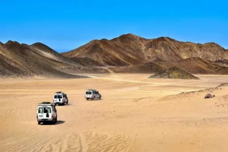 Safari en quad à Hurghada depuis Sahl Hasheesh – aventure dans le désert au coucher du soleil & expérience bédouine