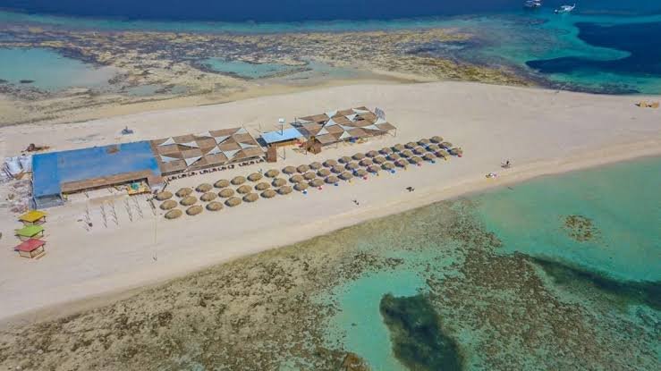 Island with turquoise water and white sand on a boat trip from Hurghada, Red Sea