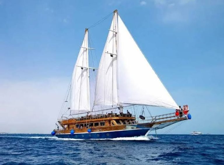 Pirates Boat Hurghada El Gounából – Sznorkelezés és szigeti hajókirándulás