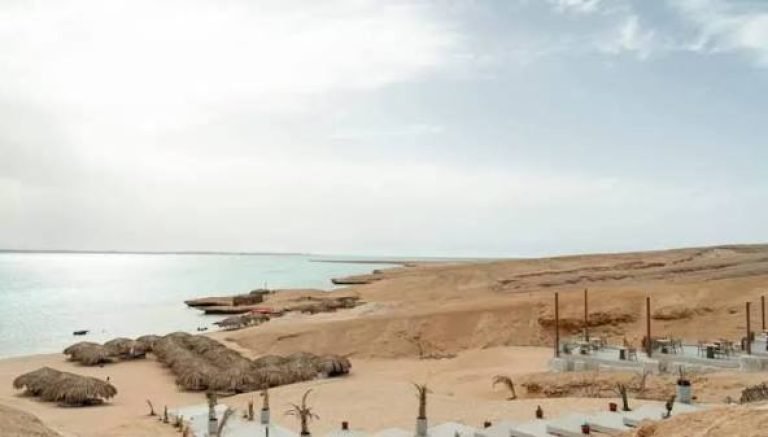 Isla Ozirea desde Sahl Hasheesh | Excursión en Yate de Lujo en Hurghada