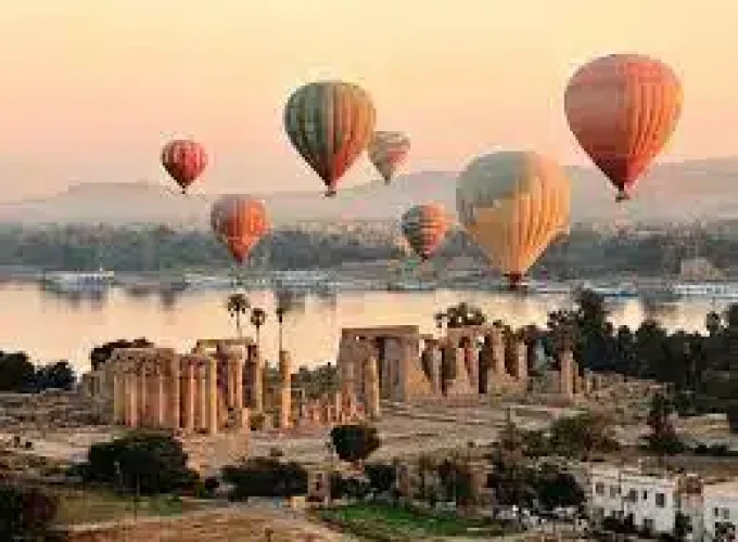 gündoğumu sıcak hava balonu ile Soma Körfezi'nden Luksor'a günübirlik gezi