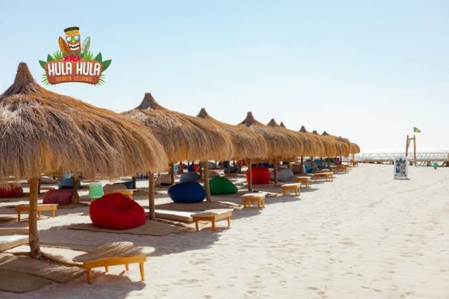 Hula Hula Beach Island з Ель-Гуни