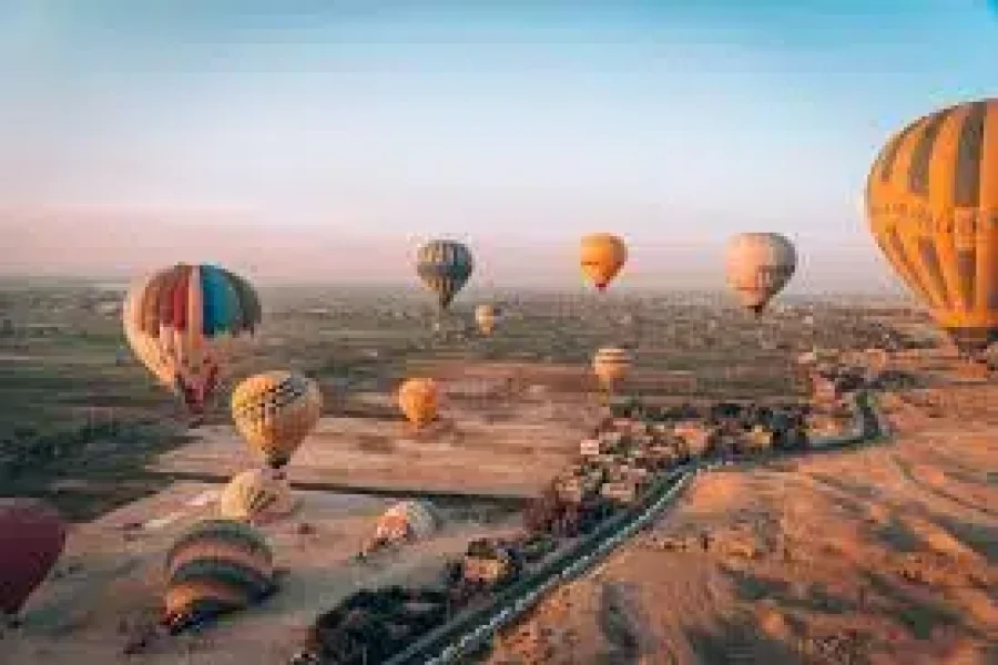 Balon cu aer cald peste Cisiordania