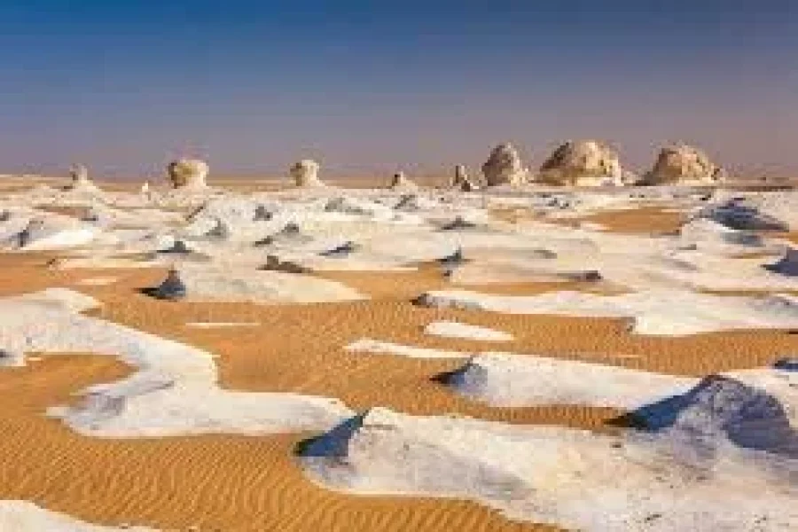 Il Deserto Bianco e la Montagna di Cristallo: il surreale paese delle meraviglie dell'Egitto.