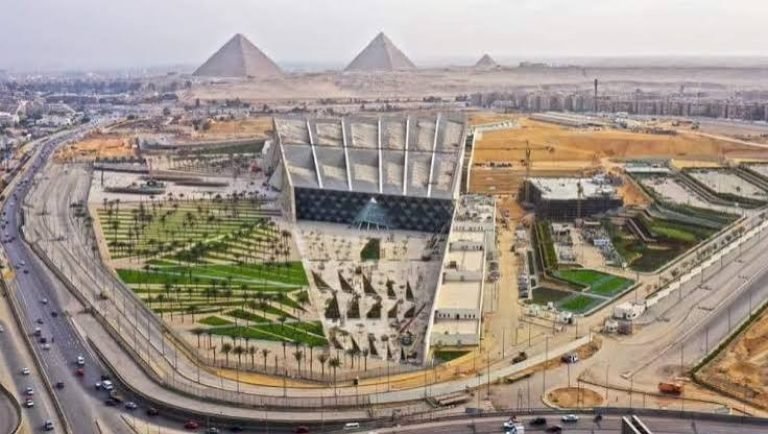 Dagtrip Hurghada Grand Egyptian Museum