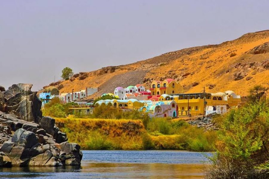 Why Choose the Nubian Village & High Dam Day Tour in Aswan?