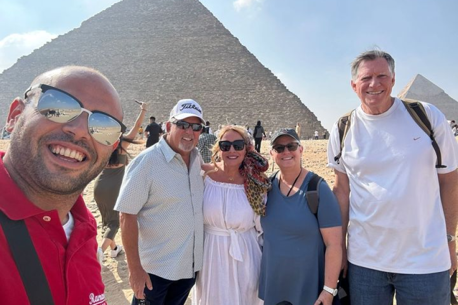 Cairo Layover Tour to Wadi El Hitan, Giza Pyramids & Egyptian Museum